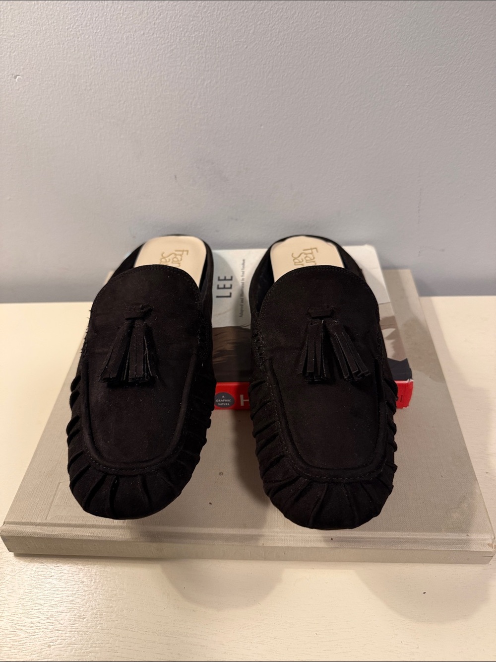 Franco Sarto Black Women’s Tassel Moccasins
/ Mules - Size 10